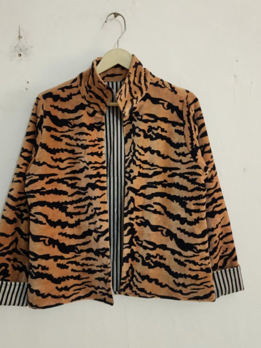 Tiger print velvet jacket with striped lining